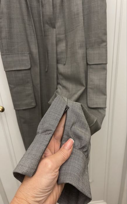 MAX MARA piękne spodnie z kieszeniami, ściągane w talii