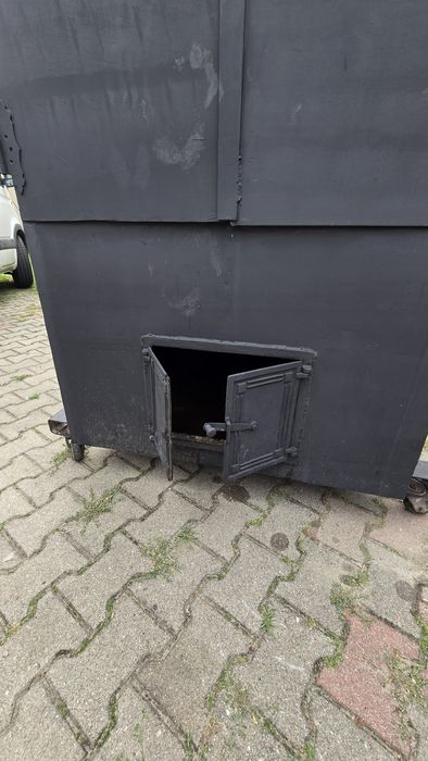 Sprzedam wędzarnie opalaną drewnem