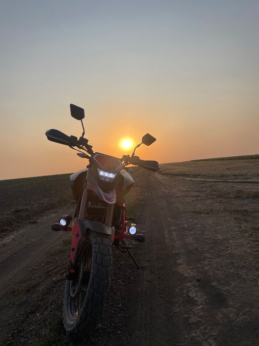 Продам  мотоцикл Текін 250