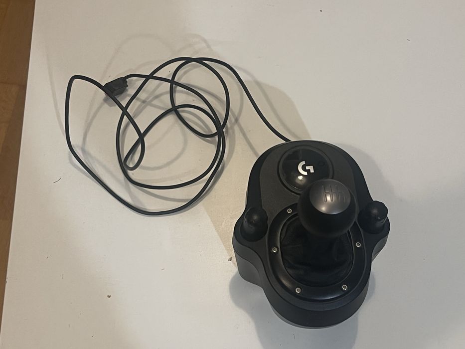 Logitech G29 + pedały + lewarek na | PS4 PS5 PC