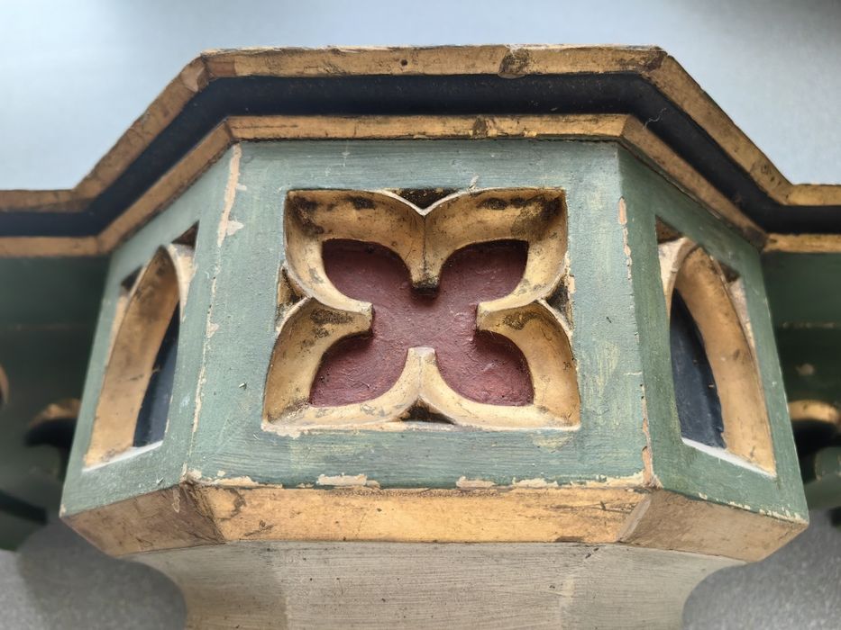 Gotycka konsola -antyk