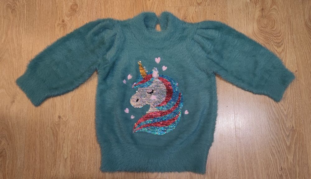 Dziewczęcy sweter z dwustronnymi cekinami