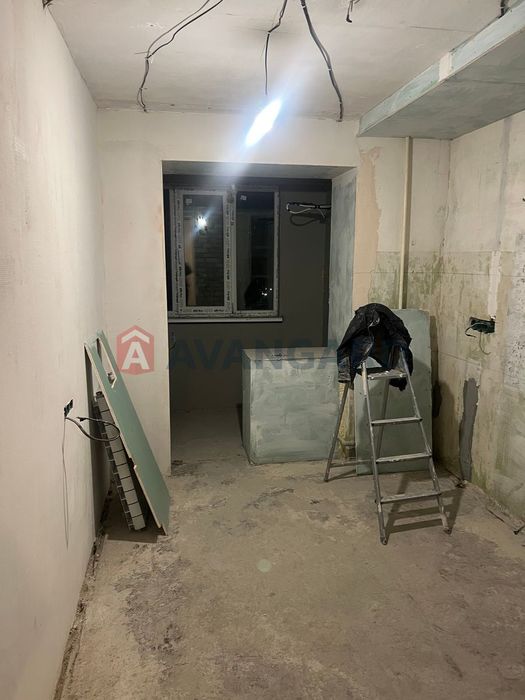 Берестейський,3кімнатна