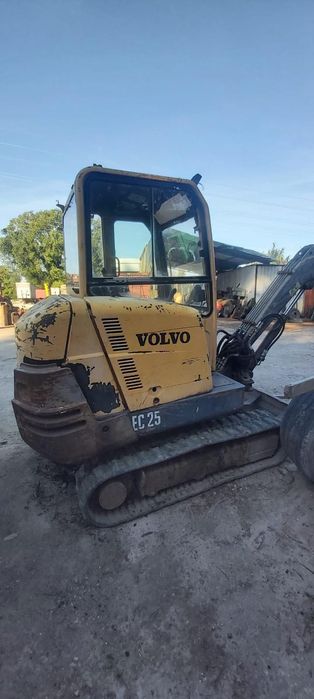 Volvo EC25 Mini Escavadora Giratória 2.5T – Ano 2001 – Engate Rápido