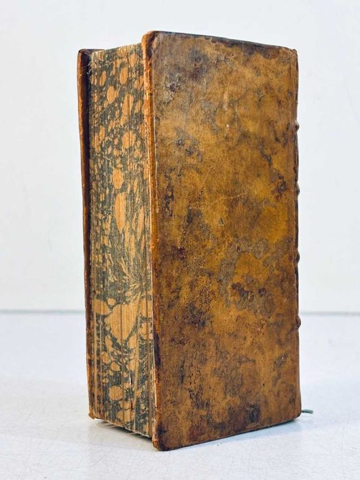 MUITO BOM exemplar sobre o direito francês no reinado de Luís XV. 1759