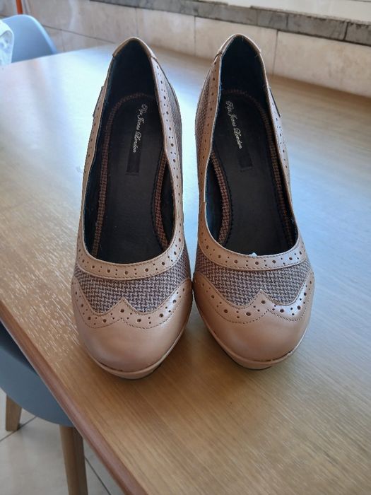 Sapatos mulher usados