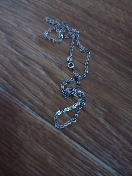 Серебряная цепочка.