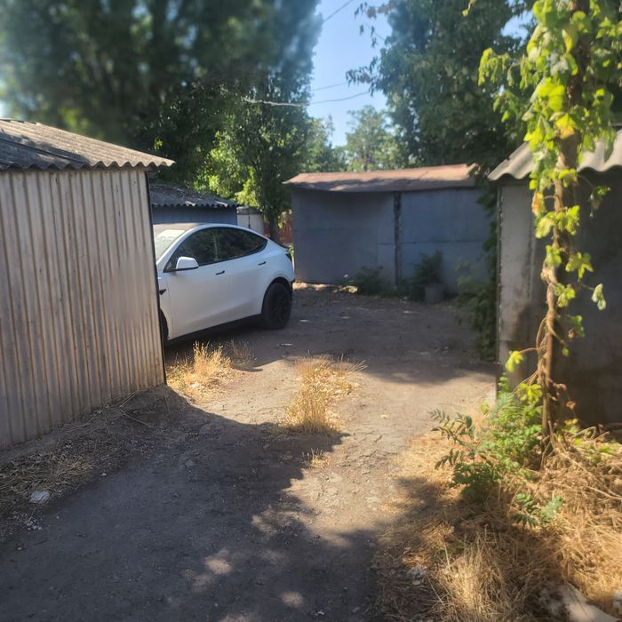 Продам гараж Автостоянка №8 Рено Центр на 25 Чапаевской Дивизии