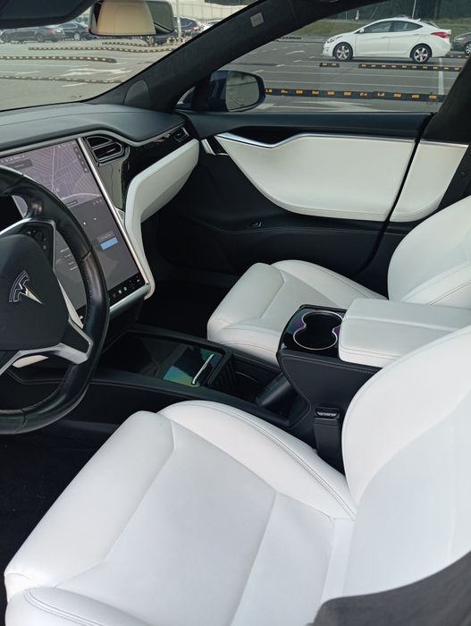 Tesla model S 2017