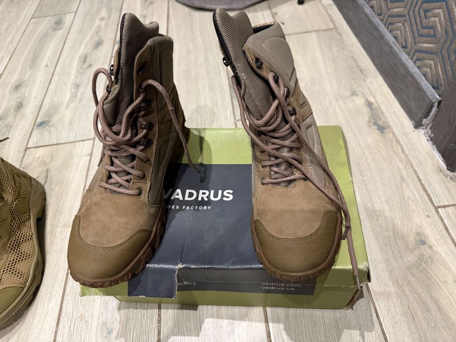 Продам нові берці