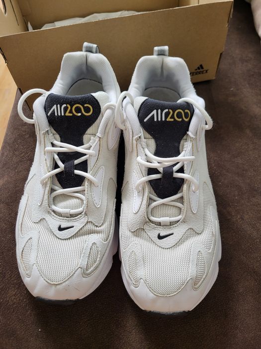 Продам оригінальні кросівки Nike Air Max