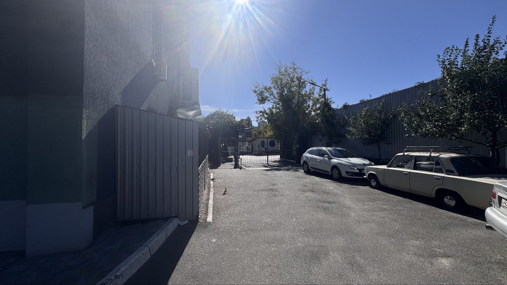 Продаж квартири без вікон ( імітація) в подільскому районі