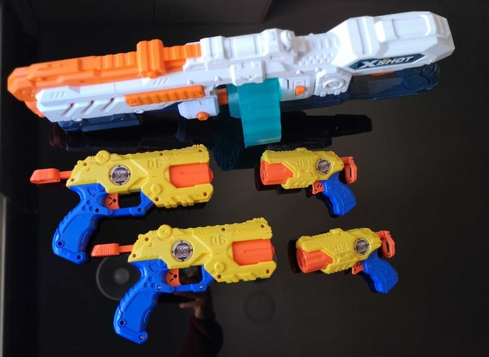 4 X-SHOT pequenas e medias