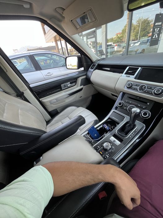 Range rover sport 2011