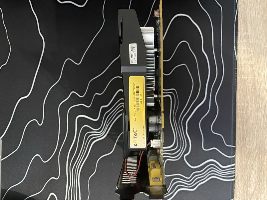 Продам відеокарту GeForce GTX650ti 1gb в виконанні Zotac