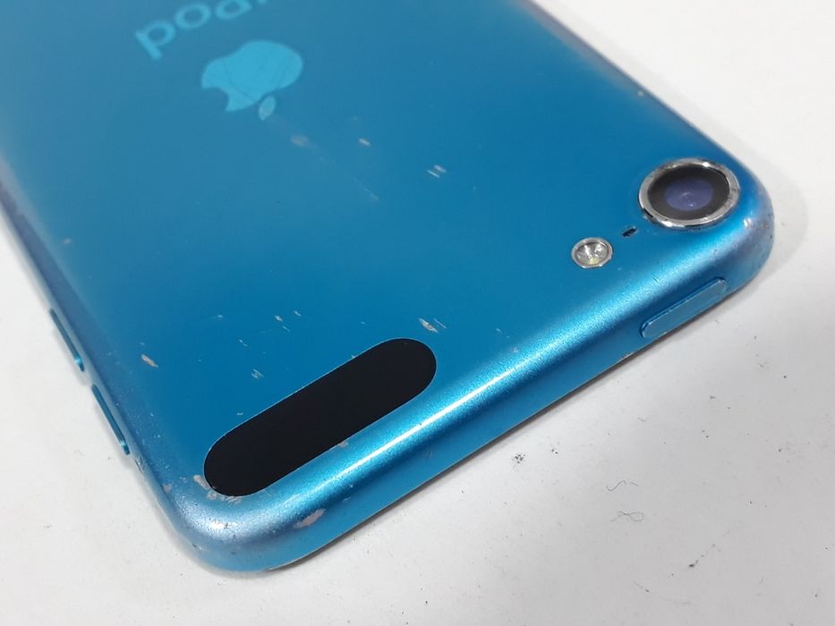 Apple iPod A1421  (64gb)
