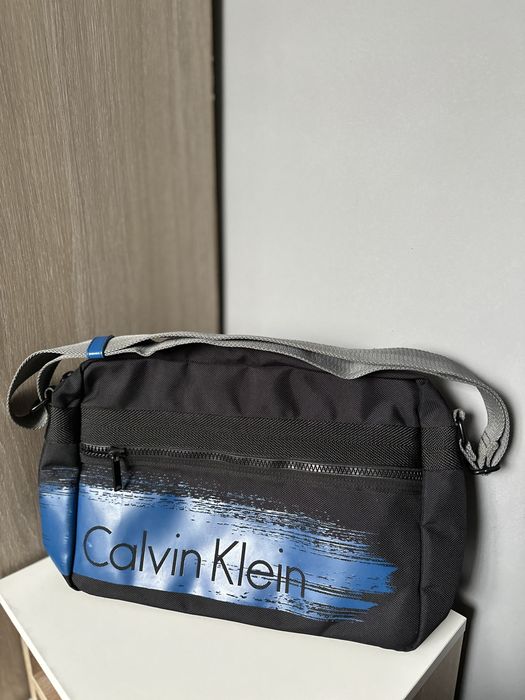 Сумка через плече,для ноута Calvin Klein