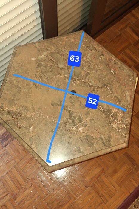Mesa de centro estilo antigo
