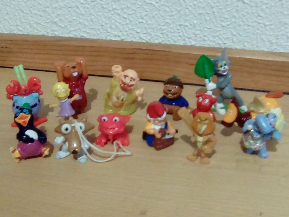 Brinquedos Kinder Surpresa, MCDonalds e outros