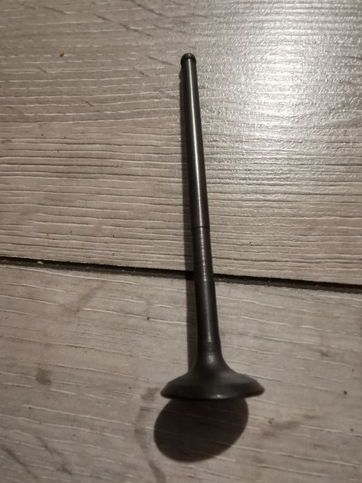 Yamaha yfz r125 zawór wydechowy glowicy cylindra oryginał