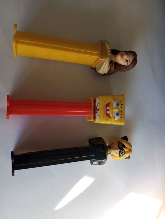 Pez antigos dispensadores