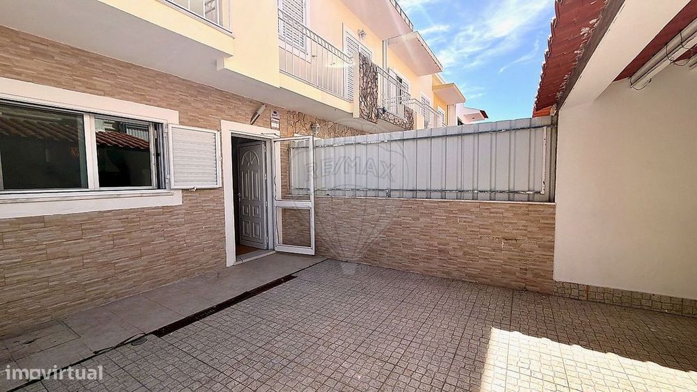Moradia T4 para venda
