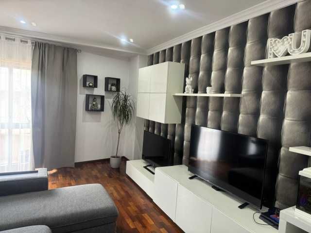 T4 Totamente remodelado, ultimo andar, garagem fechada - Povoa de Varzim