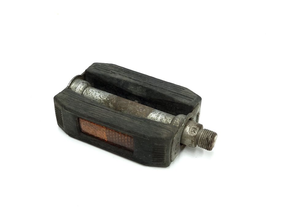 NOWY Prawy pedał Romet Jubilat Zenit Alka Agat Flaming