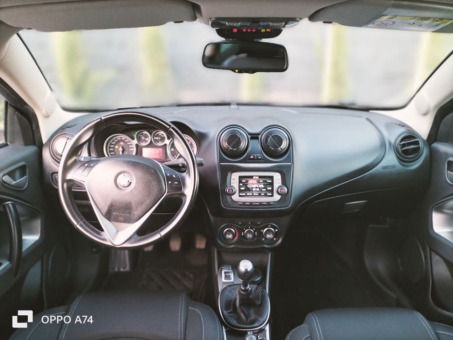 ALFA ROMEO MITO 1.3 JTDM  super 95cv  
Bluetooth 
USB

Sensores de e