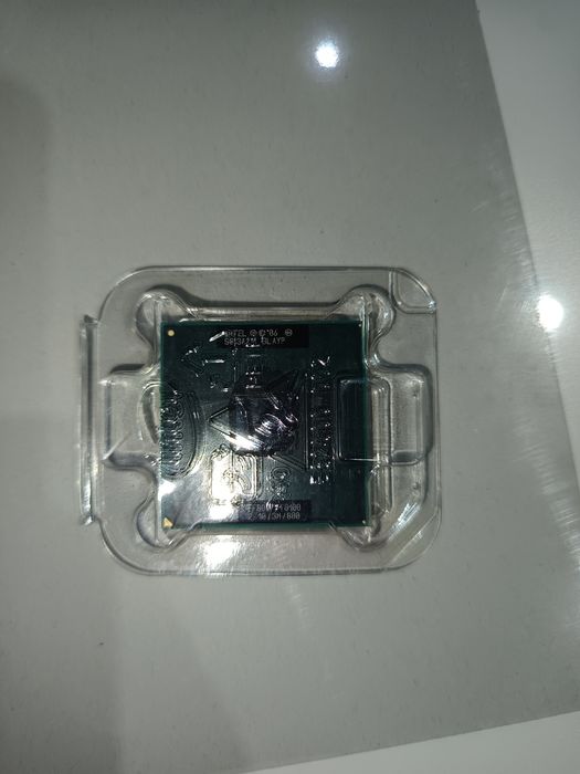 Chip INTEL Slayp427552574381772802