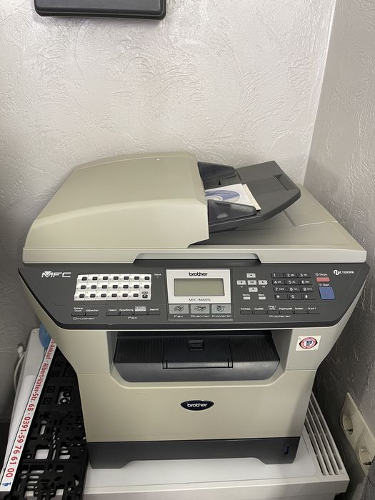 Продам принтер з 2 картриджами. В ідеальному стані