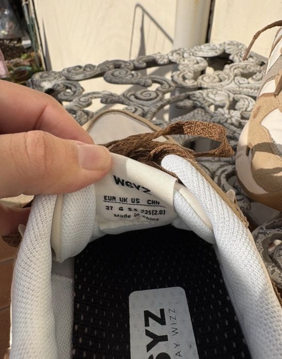 Ténis W6YZ bege e branco estilo chunky