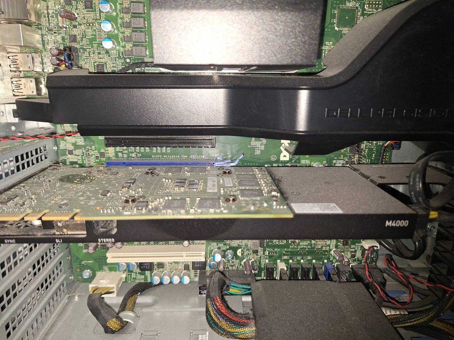 Stacjonarny komputer Dell Precision Tower 5810  Windows 11
