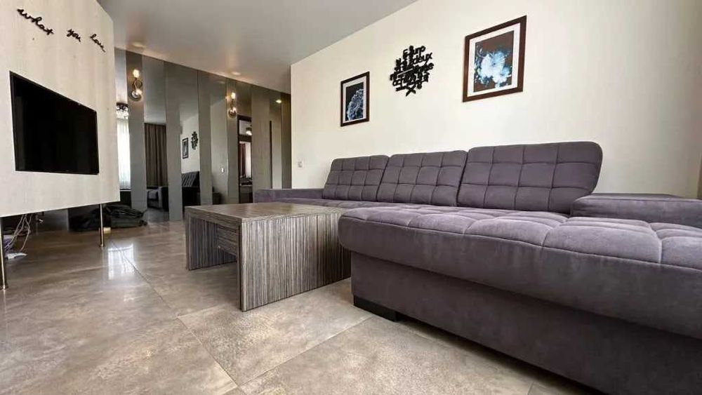 Продам 3 кімнатну квартиру ЖМ Перемога(Кодак) з якісним ремонтом.