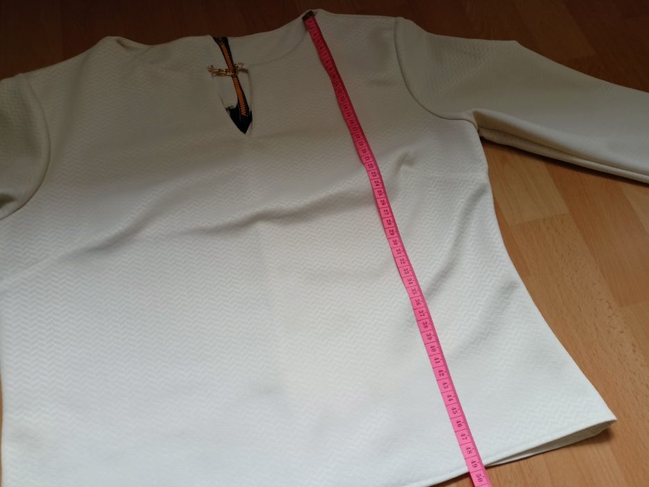Kremowa bluzeczka r. 38