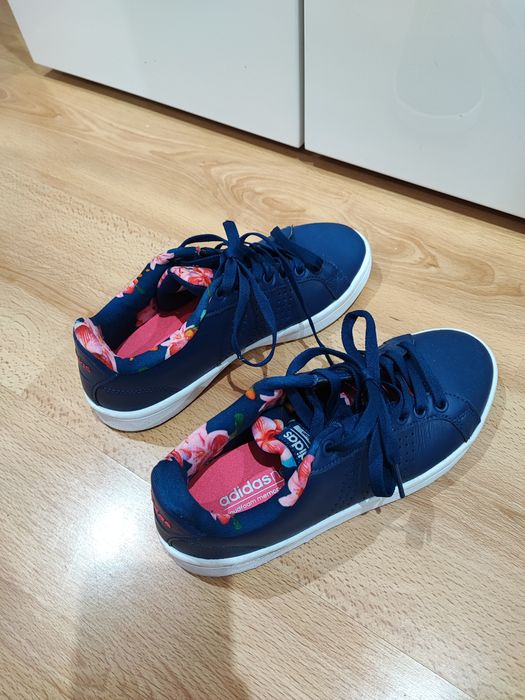 Sapatilhas da Adidas novas