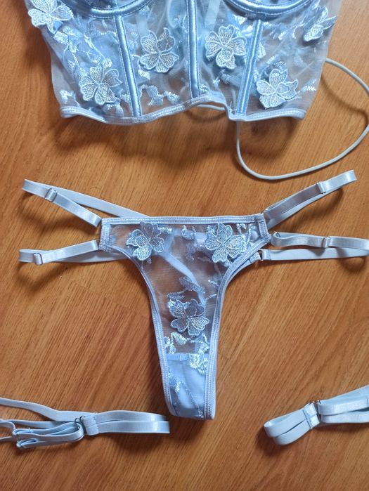 Komplet bielizny koronkowej niebieski
