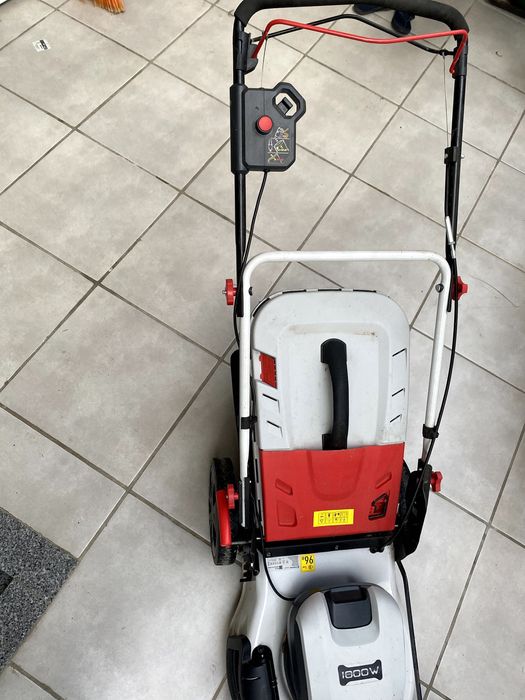 Corta-relva elétrico STERWINS 1800W 46CM