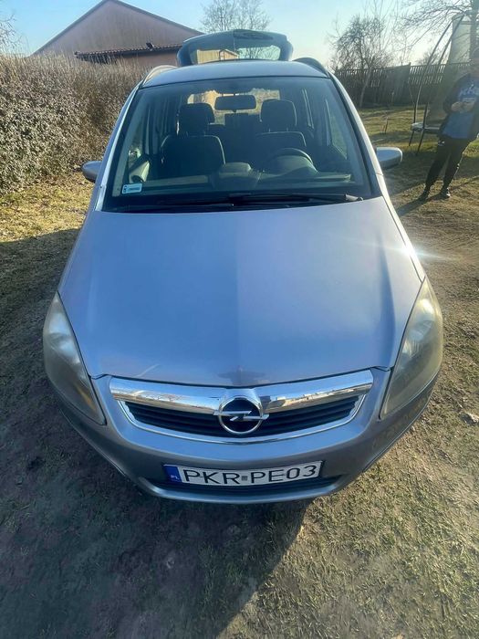 Opel Zafira 2007 1.9 120km