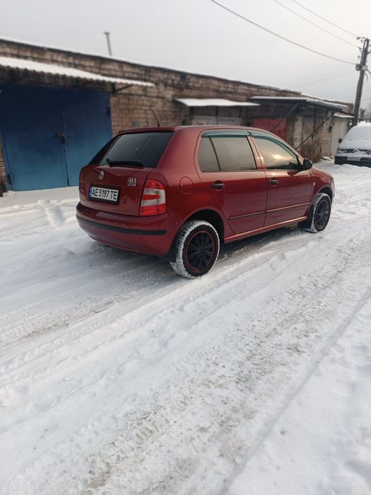 Продам автомобіль Шкода Фабія