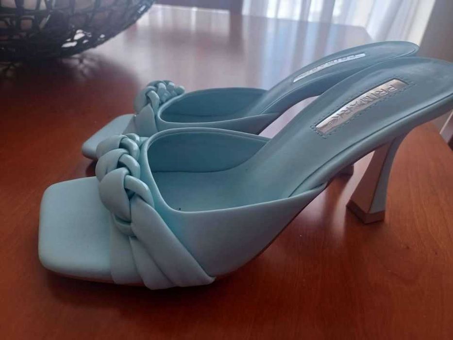 Sandalias azul turquesa novas, por estrear!