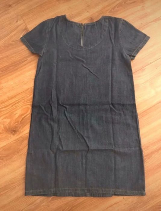 Sukienka jeansowa r. 146.