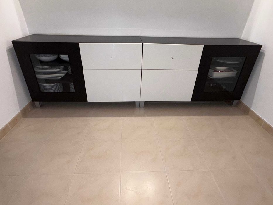 Mobília de Sala IKEA – Mesa Extensível, Cadeiras, Banco, Aparador e Módulo TV (Possibilidade de venda em separado)