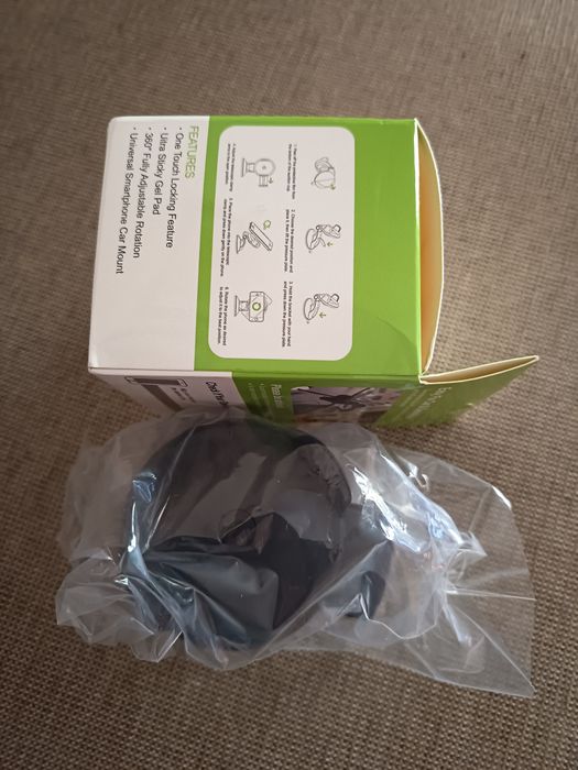 Suporte universal de telemóvel para carro.