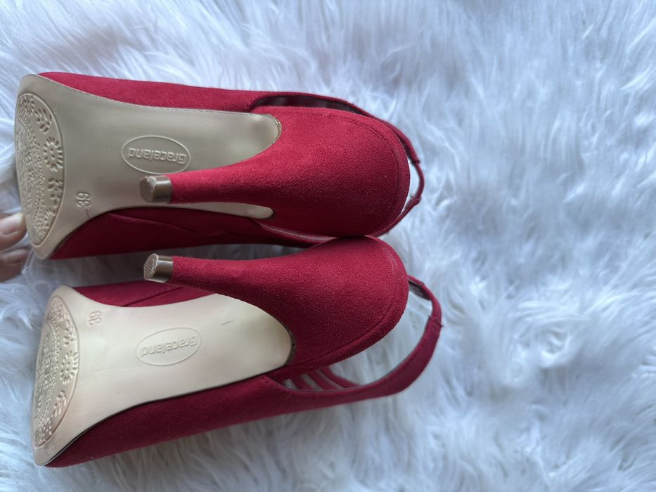 Buty bez pięty na obsasie nowe 9 cm
