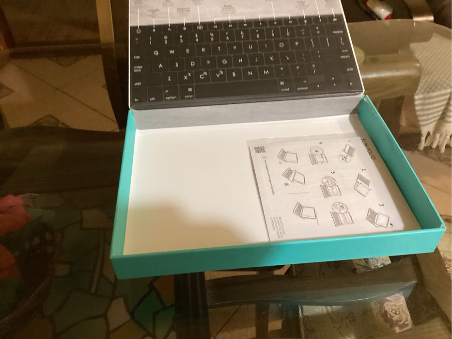Чехол-клавиатура SLIM FOLIO для iPad 5-6 поколения