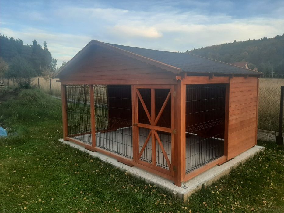 Kojec dla psa drewniany