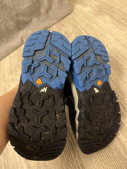 Полуботинки , красовки Quechua