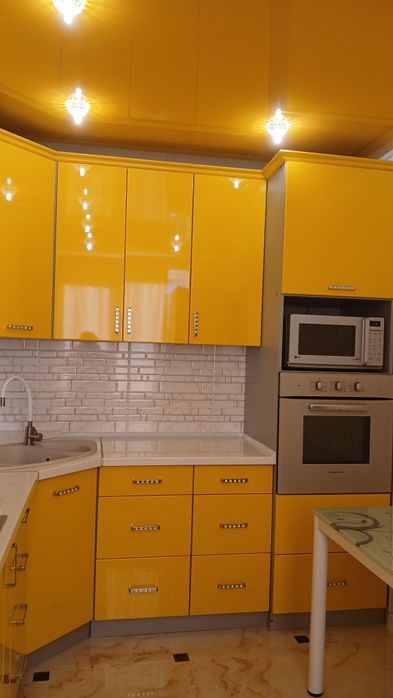 Будиночок ПОДОБОВО  зі СВІТЛОМ і теплом в ЦЕНТРІ міста !!!