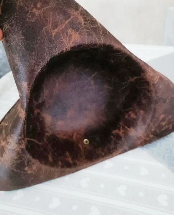 Chapéu Tricornio Pirata em couro